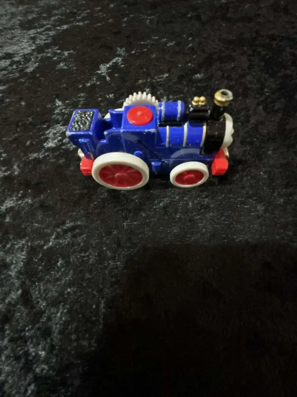 Gullane Thomas the Train 2004 Magnetic Diecast FERGUS Train Engine Car
